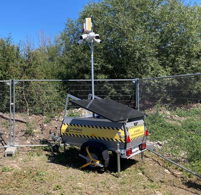 Mobilní kamerová věž E-strážný na staveništi